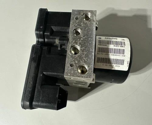 Bomba y módulo ABS 2007-2012 Dodge Caliber P68023303AC