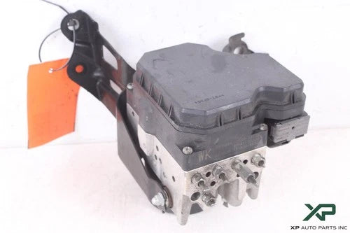 Bomba y módulo ABS 2007-2012 Lexus ES350 sedán 4454033190