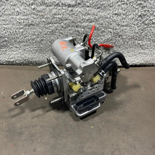 Servofreno ABS 2011-2017 Lexus CT200H 47210-76040
