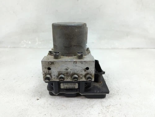 Bomba y módulo ABS 2010-2012 Nissan Versa