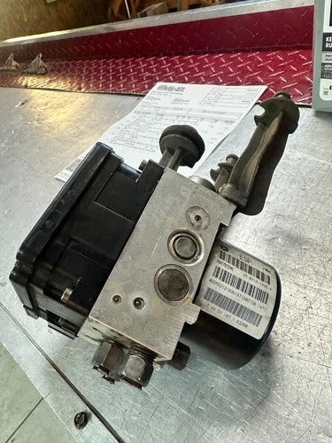 Bomba ABS 2011-2012 Dodge Charger Chrysler 300