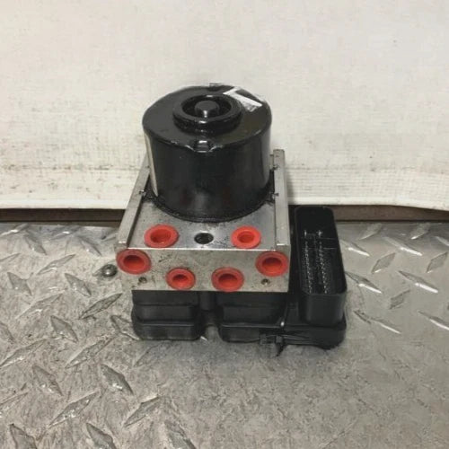 Bomba y módulo ABS 2010-2013 Ford Transit Connect