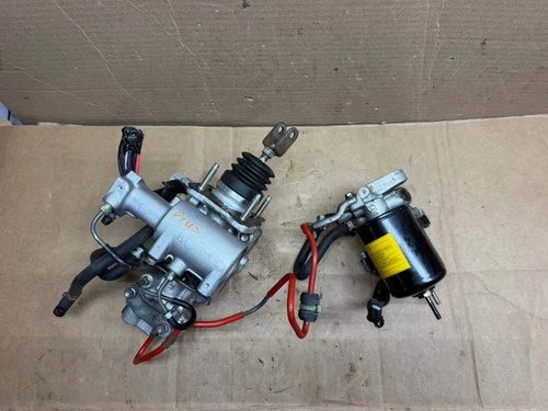 Cilindro maestro y servofreno ABS 2010-2015 Toyota Prius 47270-47030