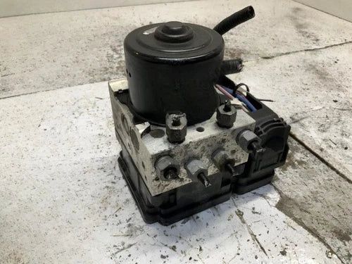 Bomba ABS 2013-2014 Ford Explorer sin control de crucero adaptativo