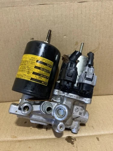 Servofreno ABS 2010-2015 Toyota Prius c acumulador 47070-52010