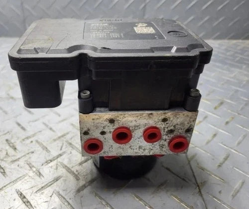 Bomba y módulo ABS 2008 Saturn Vue