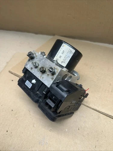 Bomba y módulo ABS 2008-2011 Mercedes-Benz W204 C300