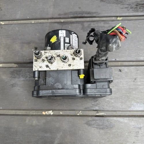 Bomba y módulo ABS 2012-2014 Volkswagen Jetta/Passat/A3