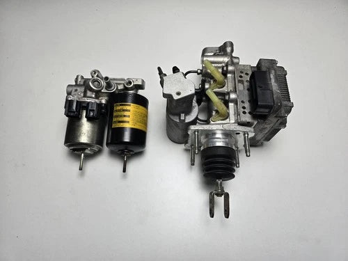 Servofreno ABS 2010-2015 Toyota Prius y acumulador 47210-47150