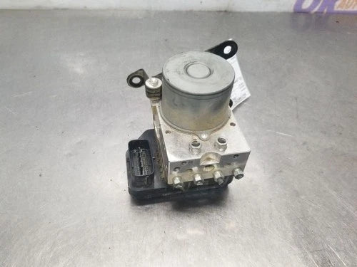 Bomba y módulo ABS 2012-2015 Toyota Tacoma