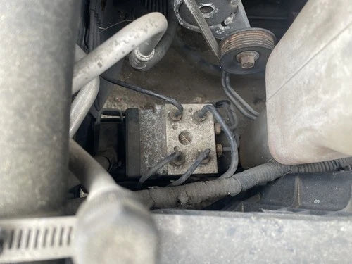 Unidad ABS 6 cilindro 1999-2004 Mustang 662289