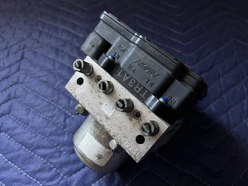 Bomba y módulo ABS 2014-2015 Honda Civic 1.8L VSA TR3A1