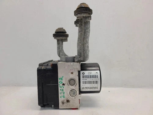 Bomba y módulo ABS 2013-2014 Dodge Charger sin control de crucero adaptativo