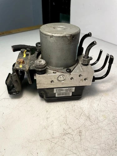 Bomba y módulo ABS 2015-2017 Hyundai Sonata 61589-45100
