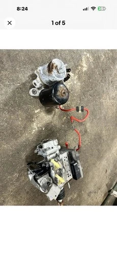 Bomba y módulo ABS 2015 Toyota Prius. c