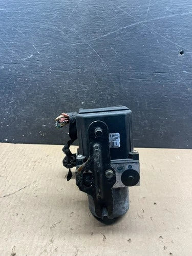 Bomba ABS 2002 BMW 745i 6759563 S8027