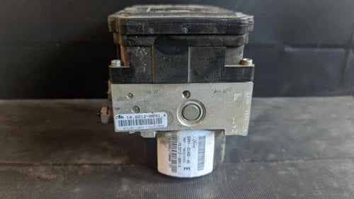 Bomba y módulo ABS 2013-2015 Ford Escape hasta 03/11/15