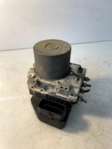 Bomba y módulo ABS 2009-2012 Toyota Rav4 44540-42210