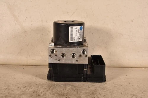 Bomba y módulo ABS 2010-2011 Mazda 3 8V61-2C405-AD