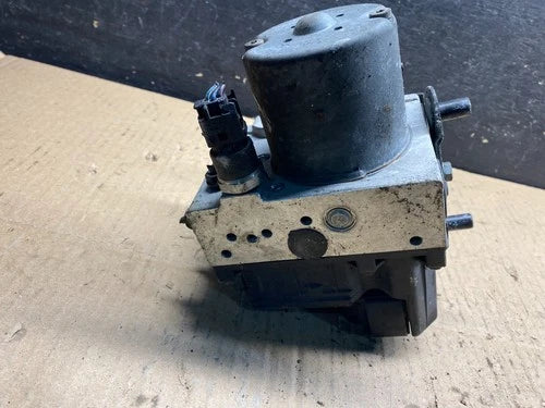 Bomba y módulo ABS BMW 34516753867 V2346 ps