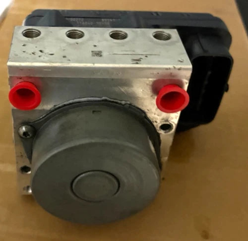 Bomba y módulo ABS 2012-2013 Toyota Corolla 1.8L