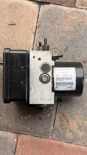 Bomba y módulo ABS 2013-2014 Ford Expedition