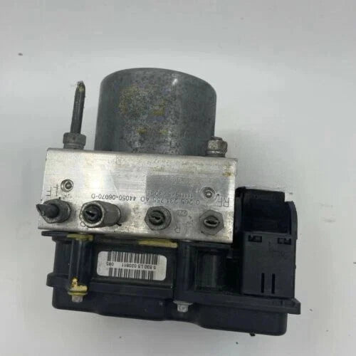 Bomba y módulo ABS 2007-2009 Toyota Camry sedán