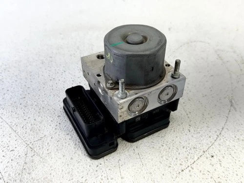 Bomba y módulo ABS 2014-2016 Nissan Rogue