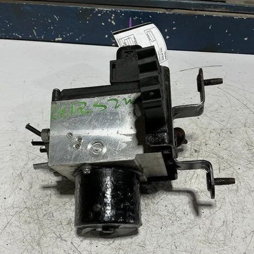 Bomba y módulo ABS 2011-2014 Ford E150 E250 E350