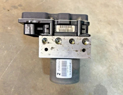 Bomba y módulo ABS 2013-2014 Ford F150 pickup 4X2