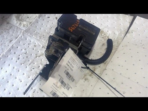 Bomba y módulo ABS 2010-2013 Ford Transit Connect