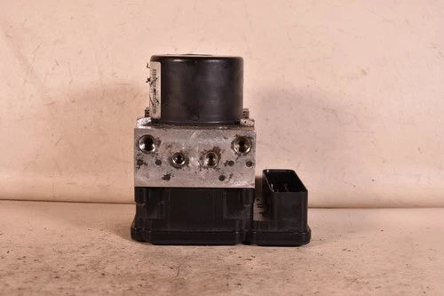 Bomba y módulo ABS 2011-2014 Chrysler 300 Charger 04779737AC