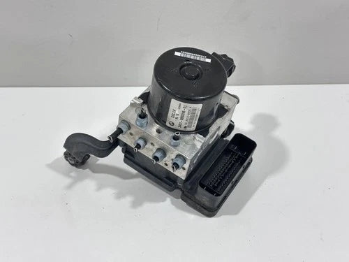 Bomba y módulo ABS 2013 BMW 320i 3 F30 F31 DSC 6862246