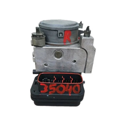 Bomba y módulo ABS 05 Toyota Tacoma 2.7 89541-35040