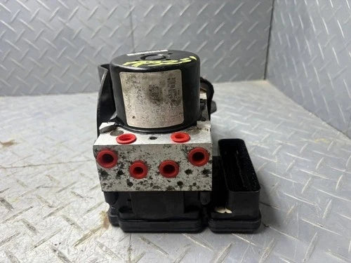 Bomba y módulo ABS 2007-2009 Jeep Patriot