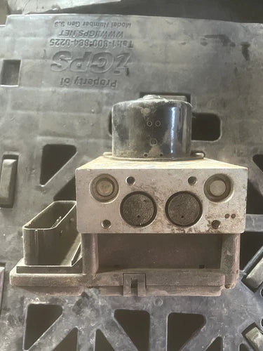 Bomba y módulo ABS 2000-2001 BMW 330i 328i 325i 34516753598