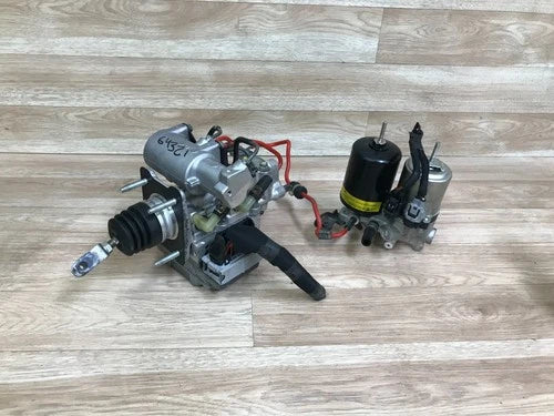 Servofreno ABS Toyota Prius híbrido 2010-2015 conjunto 9