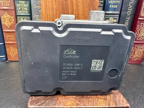 Bomba y módulo ABS 2009-2011 Nissan Pathfinder 4.0L 4X4