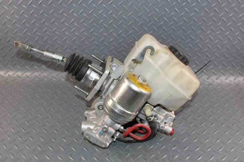 Cilindro maestro y servofreno ABS 2013-2014 FJ Cruiser con ECU