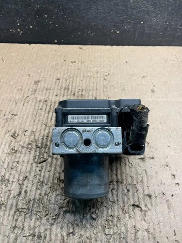 Bomba y módulo ABS 2010-2013 Mercedes-Benz W212 E350 E550 V0811