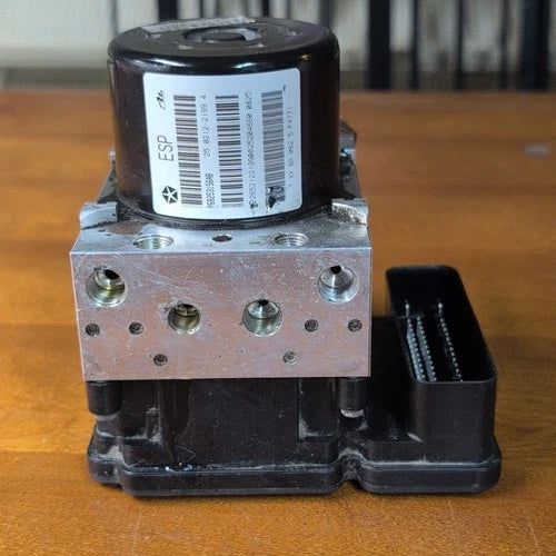 Bomba y módulo ABS 2014-2018 Jeep Wrangler 3.6L 68253156AB