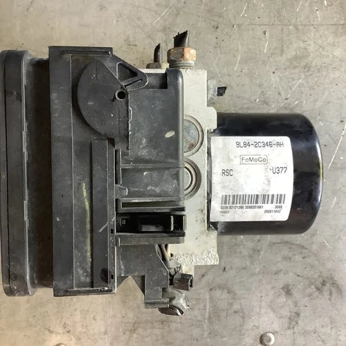 Bomba y módulo ABS Ford Escape 2009 9L84-2C346-AH