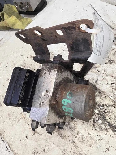 Bomba y módulo ABS 2011-2012 Ford F250 BC34-2C405-CH