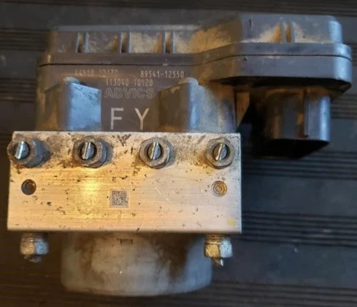 Bomba y módulo ABS 2009-2010 Toyota Corolla