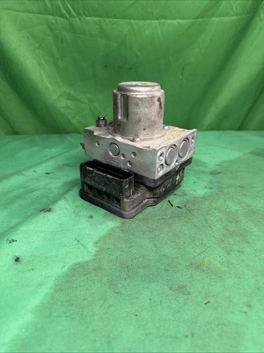 Bomba y módulo ABS 2011-2012 Honda Accord 3.5L V6 424A