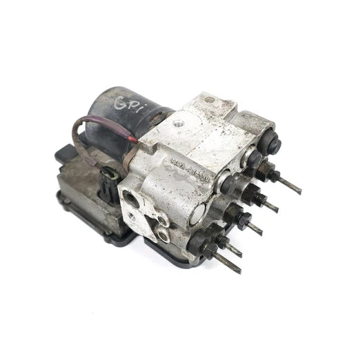 Bomba y módulo ABS 1997-1998 Ford E150, en las cuatro ruedas