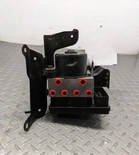 Bomba y módulo ABS 2005-2011 Nissan Frontier Xterra