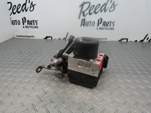 Bomba y módulo ABS 2008-2011 Mercedes-Benz C300