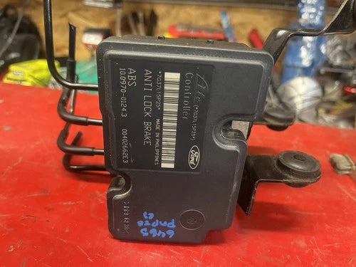 Bomba y módulo ABS 2004-2009 Mazda 3 3M51-2M110-JA