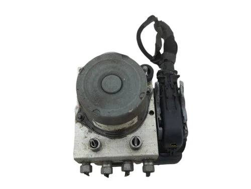 Bomba y módulo ABS 2014 Jeep Cherokee 2.4L gasolina referencia P04779899AG